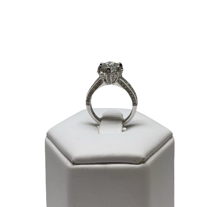 Valentina Ring – Stunning Blue Valentine's day diamond ring